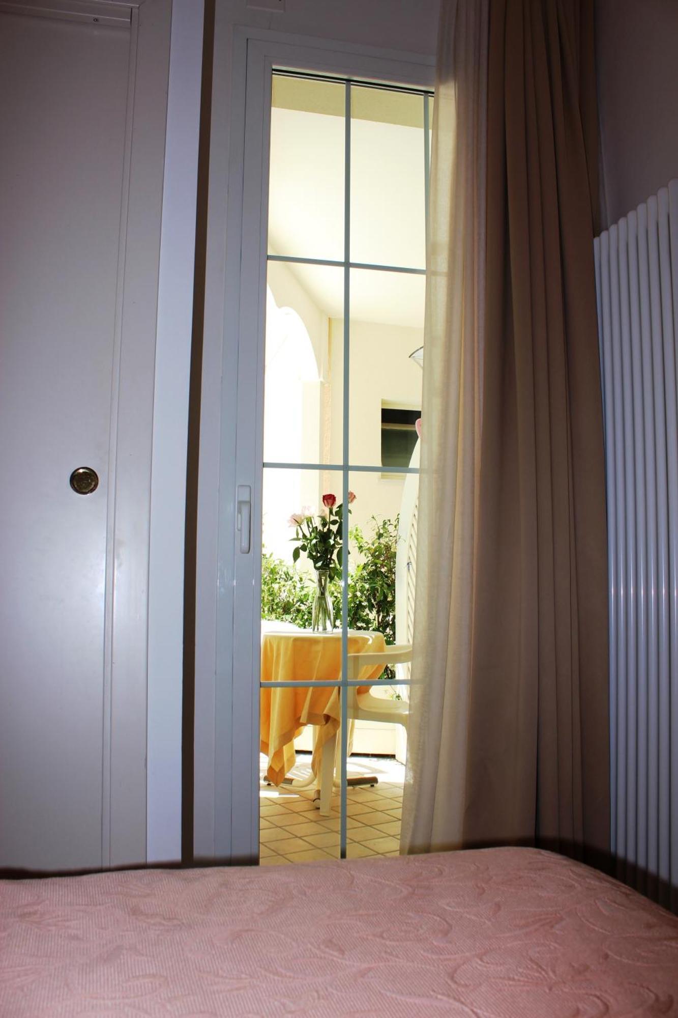 Sirena Boutique Hotel Gabicce Mare Zimmer foto