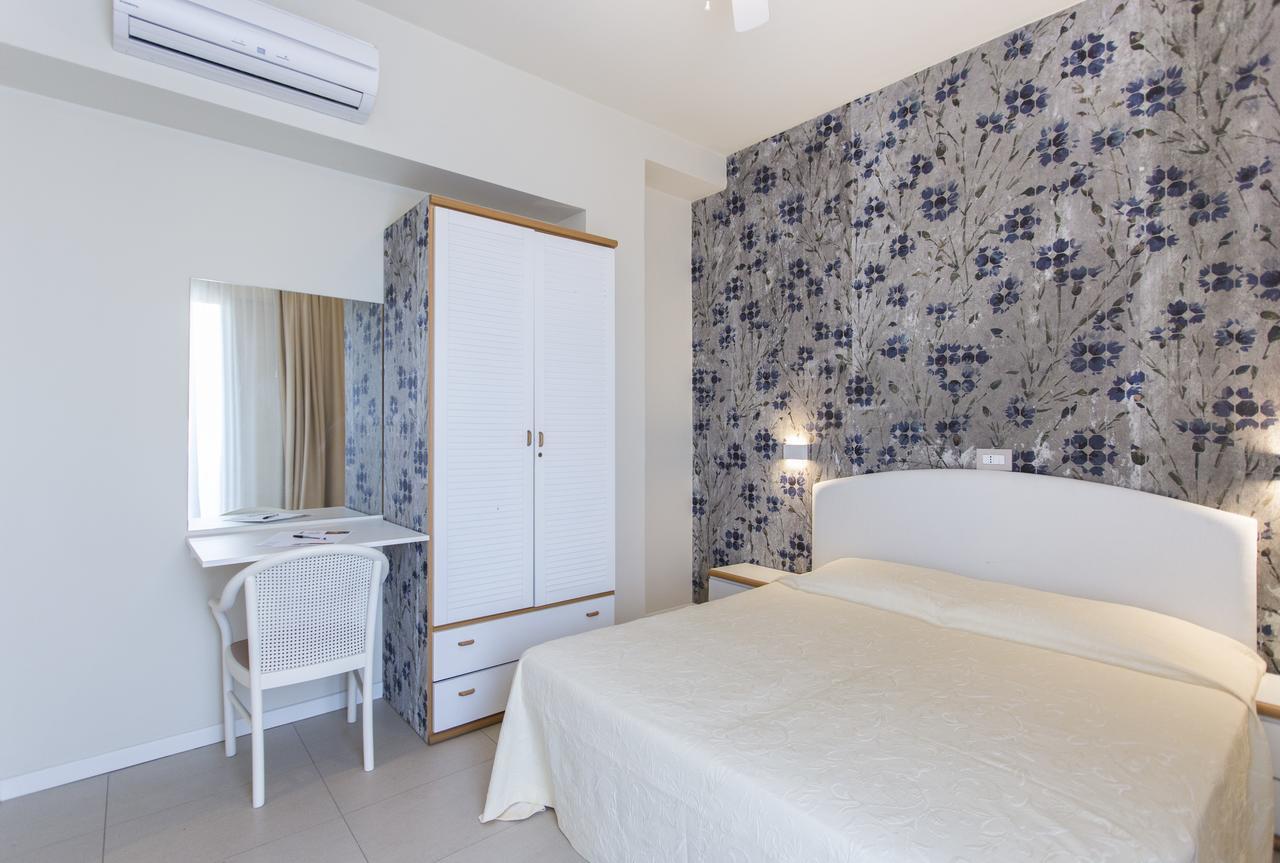 Sirena Boutique Hotel Gabicce Mare Exterior foto